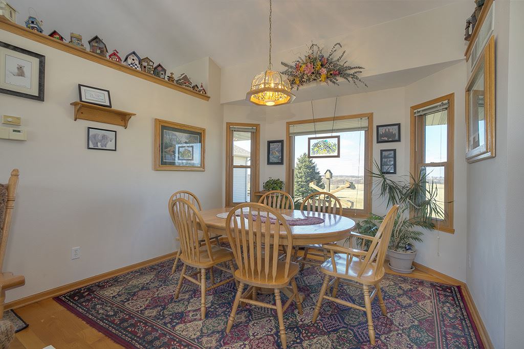 3721 North Keith Road Pecatonica, IL 61063 - Photo 9 of 30 Gallery Image 9