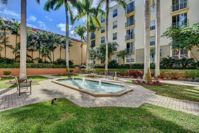 $2,850 | 630 South Sapodilla Avenue, Unit 121, West Palm Beach, FL 33401