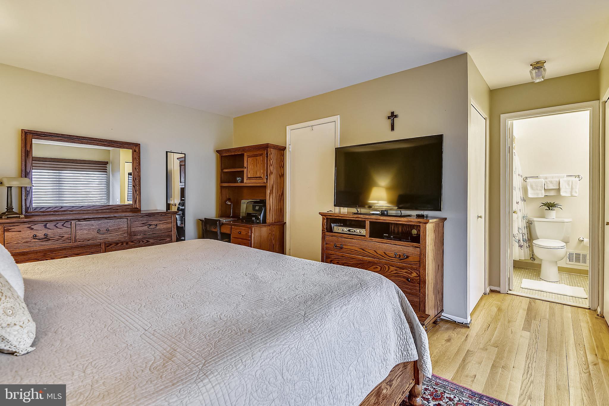 2232 Countryside Drive Silver Spring, MD 20905 - Photo 24 of 72 OWNER'S SUITE WITH ADJOINING FULL BATHROOM