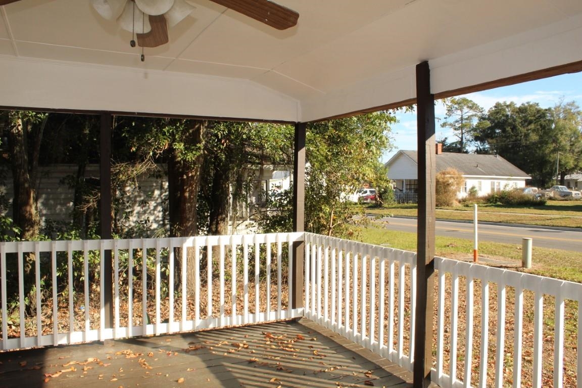 582 Southwest Range Avenue Madison, FL 32340 - Photo 3 of 27 Gallery Image 3