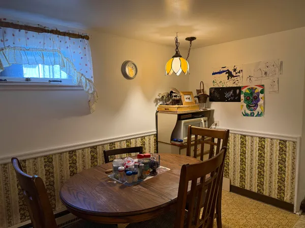 $225,000 | 435 Warren Street, Thermopolis, WY 82443