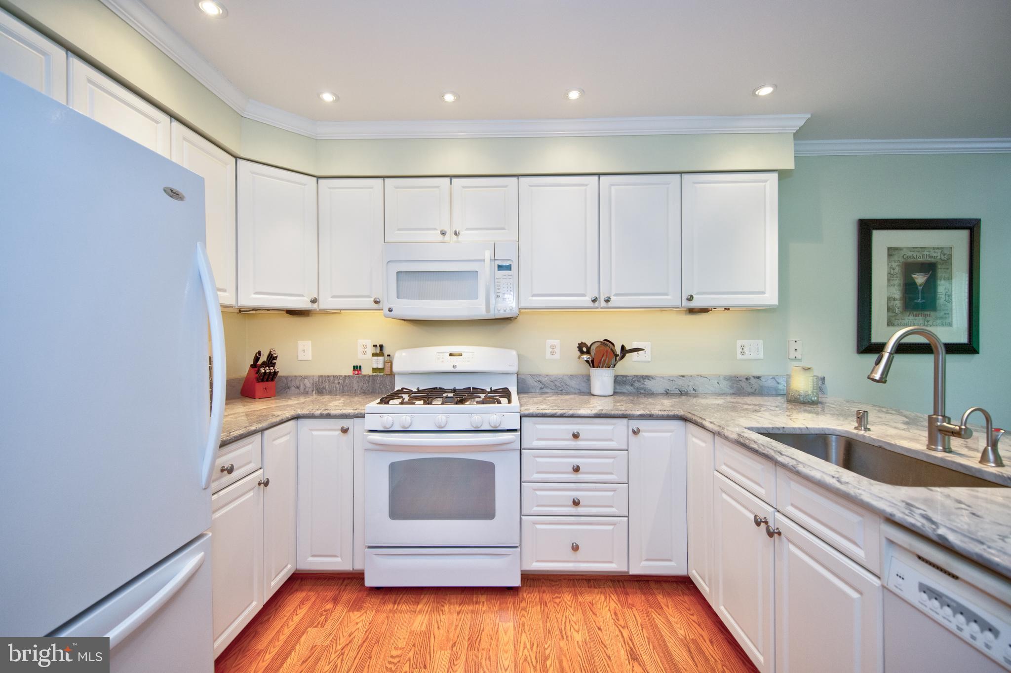 12021 Tralee Road, Unit 304 Lutherville-Timonium, MD 21093 - Photo 15 of 34 All white kitchen!