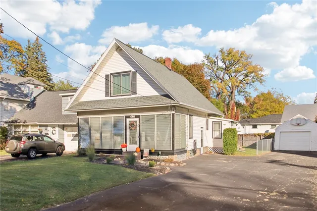 $220,000 | 4760 St Paul Boulevard, Irondequoit, NY 14617