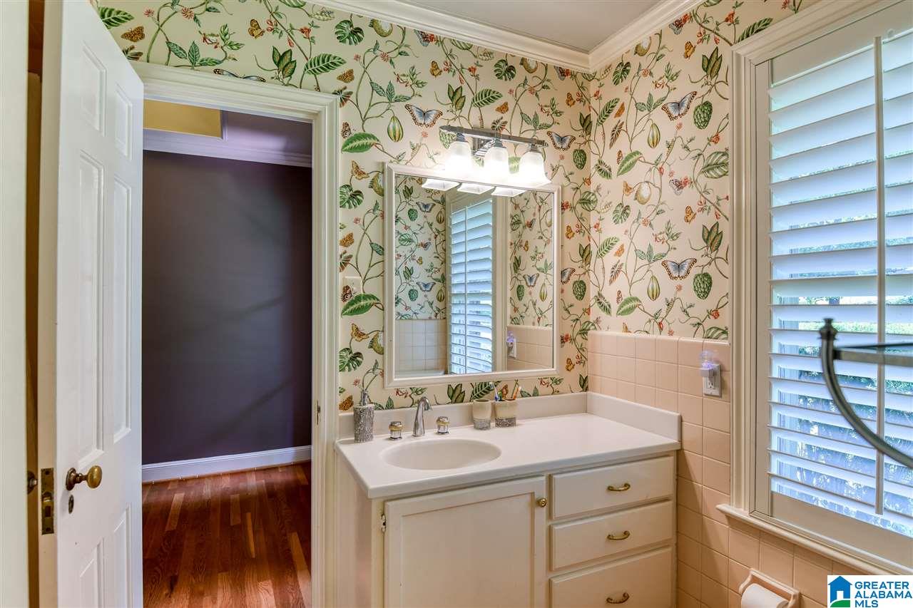1887 Shades Crest Road Birmingham, AL 35216 - Photo 31 of 49