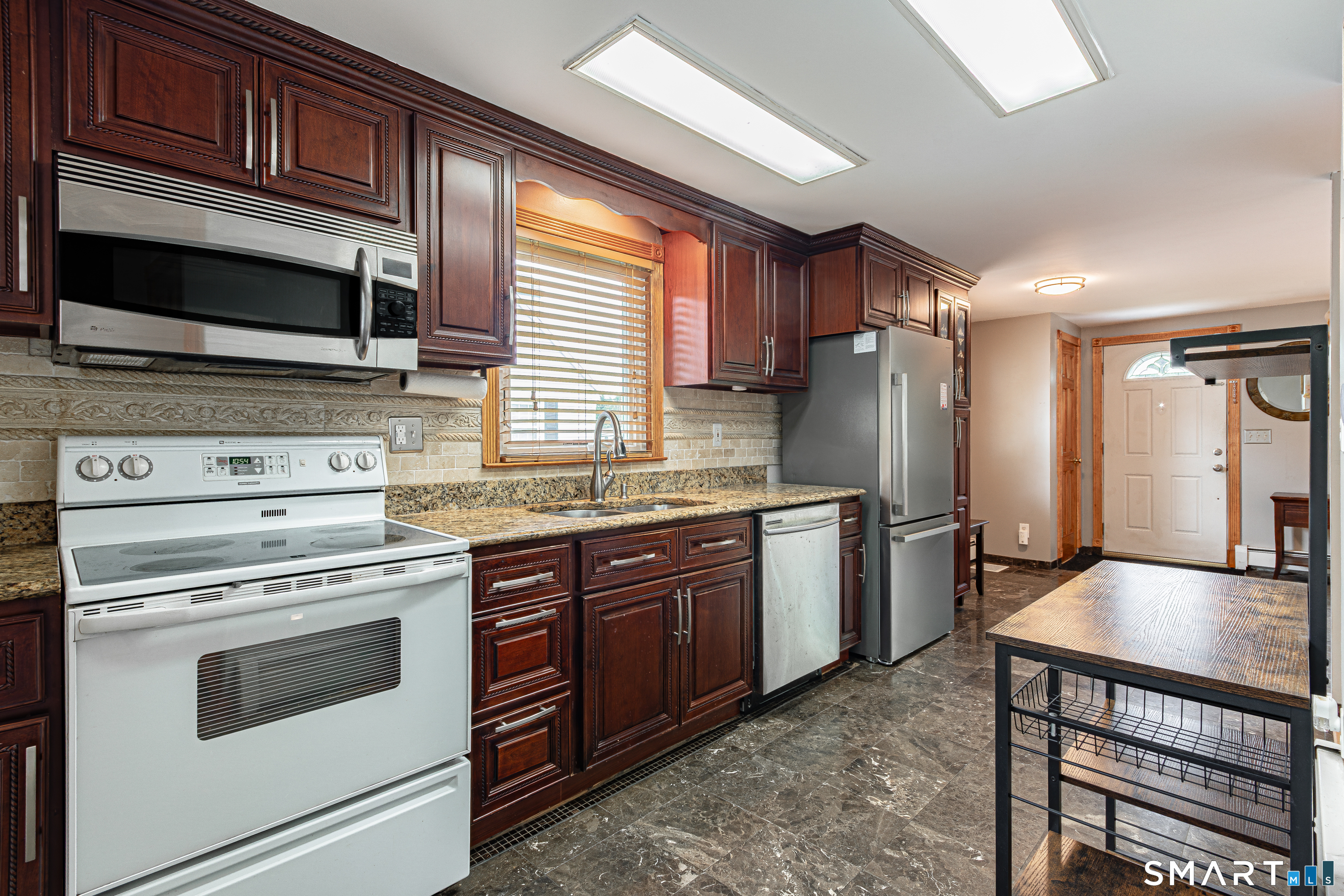 1409 Woodtick Road Wolcott, CT 06716 - Photo 7 of 31