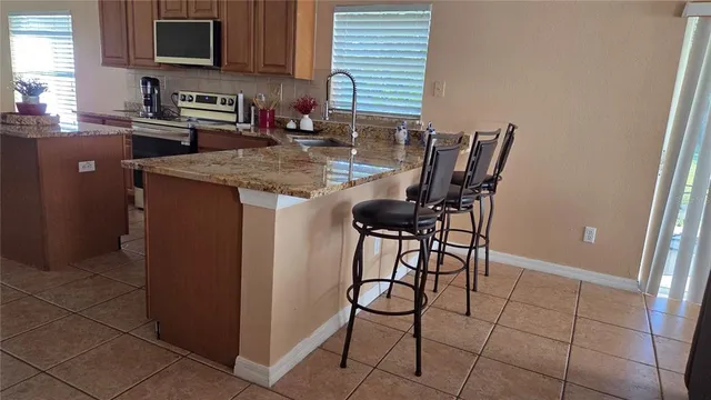 $2,400 | 9837 Portofino Drive, Orlando, FL 32832