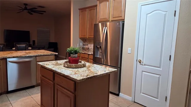 $2,400 | 9837 Portofino Drive, Orlando, FL 32832