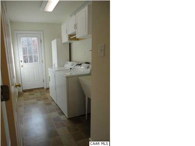 5347 Three Chopt Road Louisa, VA 23093 - Photo 10 of 19 a bathroom with a sink and mirror
