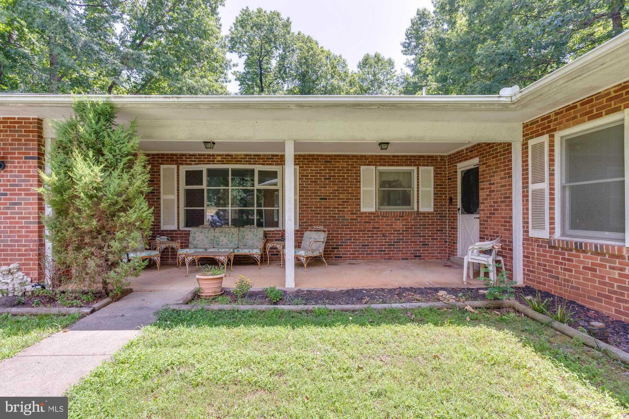 4509 Shirley Gate Road Fairfax, VA 22030 - Photo 45 of 47 Great Front Porch For Morning Coffee