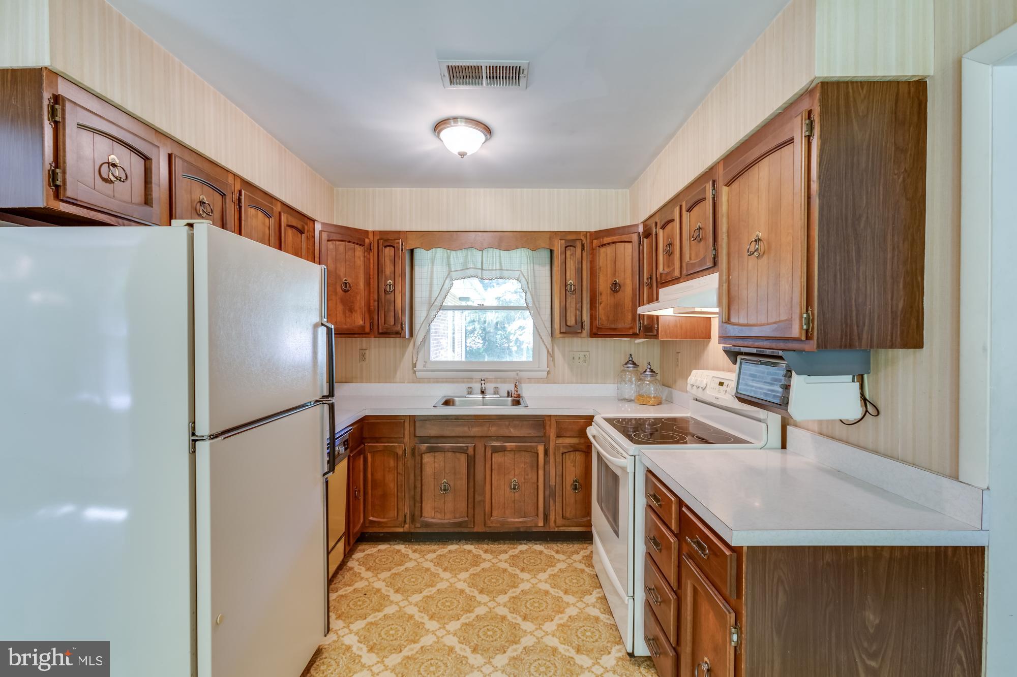 4509 Shirley Gate Road Fairfax, VA 22030 - Photo 8 of 47 Gallery Image 8