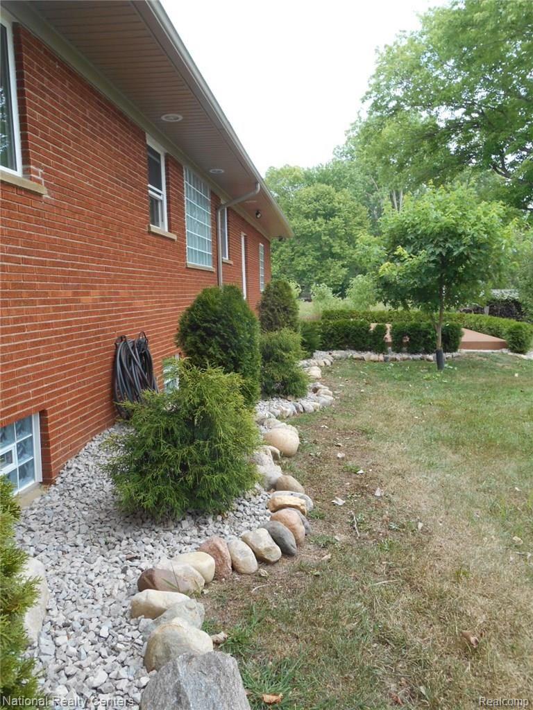 46333 Bemis Road Belleville, MI 48111 - Photo 39 of 41 DSCN1328.JPG