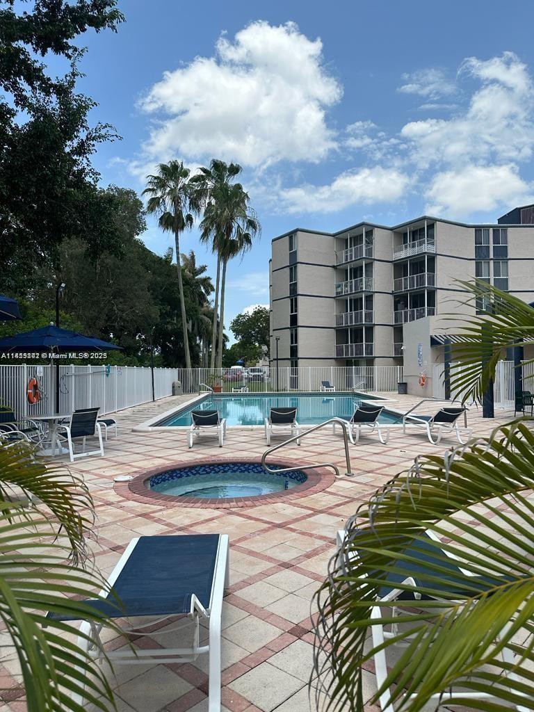 7125 Northwest 186th Street, Unit B304 Hialeah, FL 33015 - Photo 25 of 27