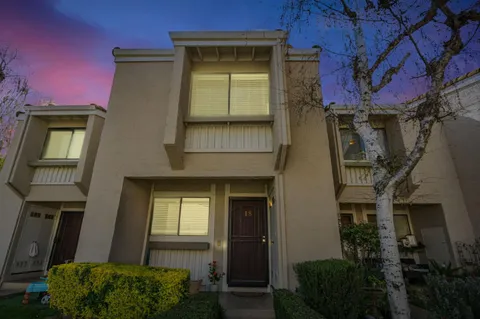 $674,900 | 260 West Dunne Avenue, Unit 18, Morgan Hill, CA 95037