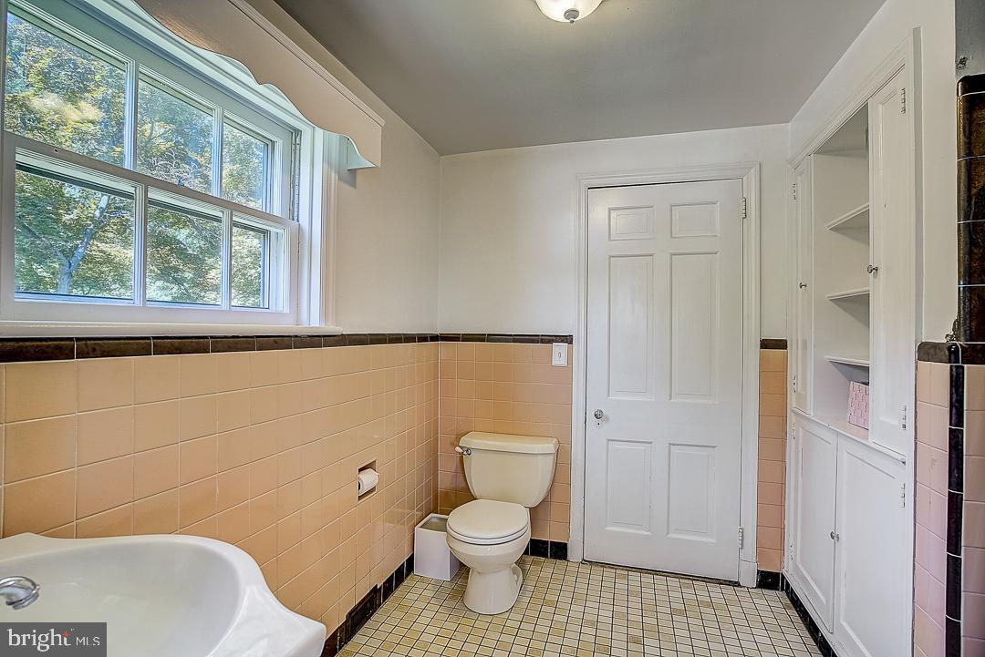 338 Hewett Road Wyncote, PA 19095 - Photo 45 of 50