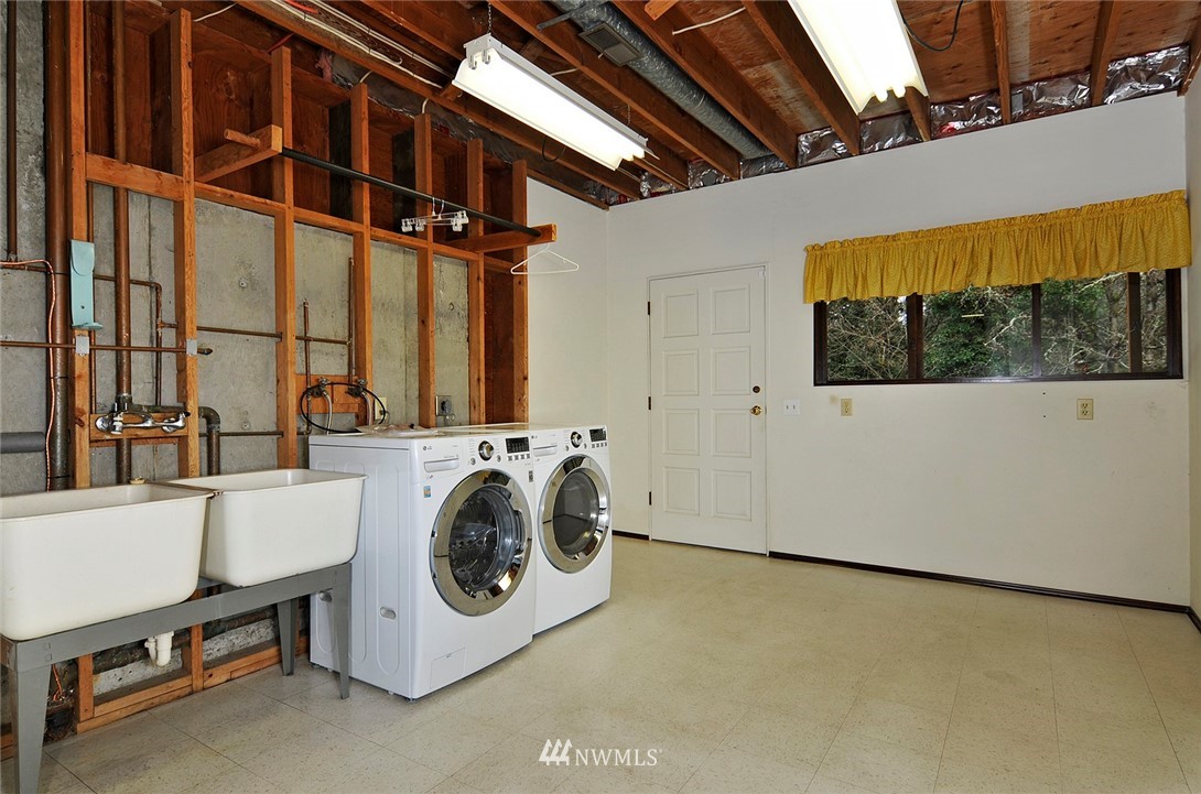 6705 Fisher Road Edmonds, WA 98026 - Photo 18 of 25 Gallery Image 18