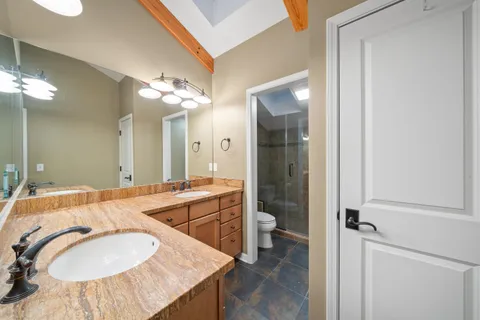 $655,000 | 850 Hillside Drive, Unit GG1, Fontana, WI 53125