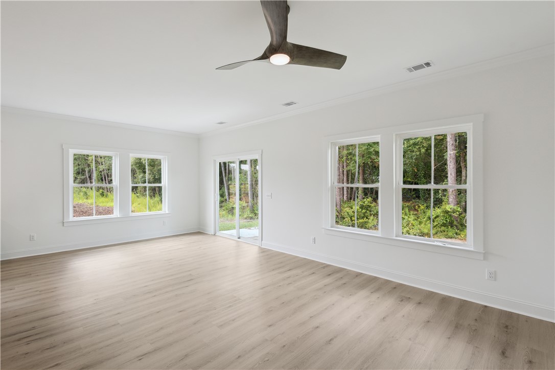 1044 Cottage Way Darien, GA 31305 - Photo 8 of 15