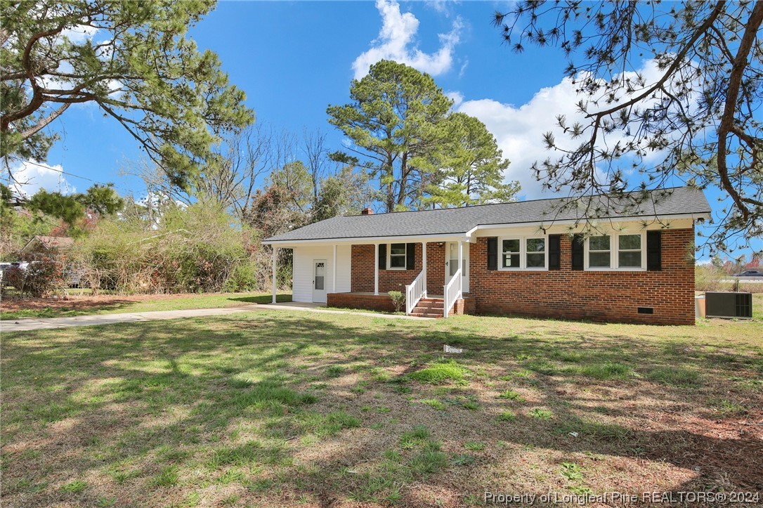 108 Sun Road Lumberton, NC 28360 - Photo 4 of 30 Gallery Image 4