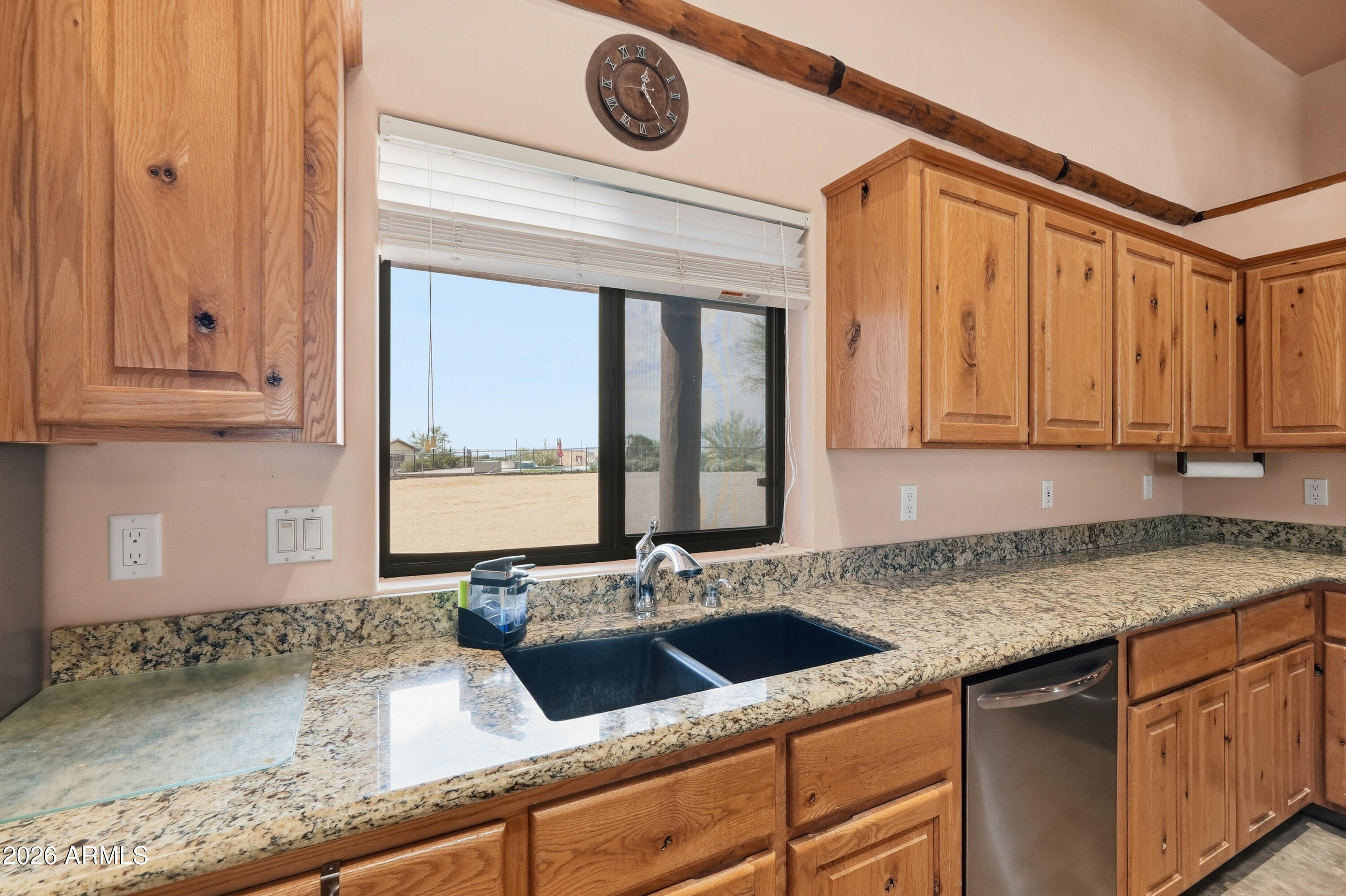 710 South Muleshoe Road Apache Junction, AZ 85119 - Photo 18 of 40 014_ListerPros