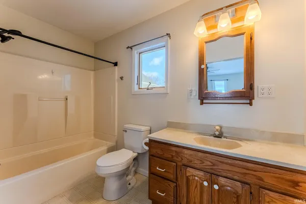 $175,500 | 600 North Sycamore Street, North Manchester, IN 46962