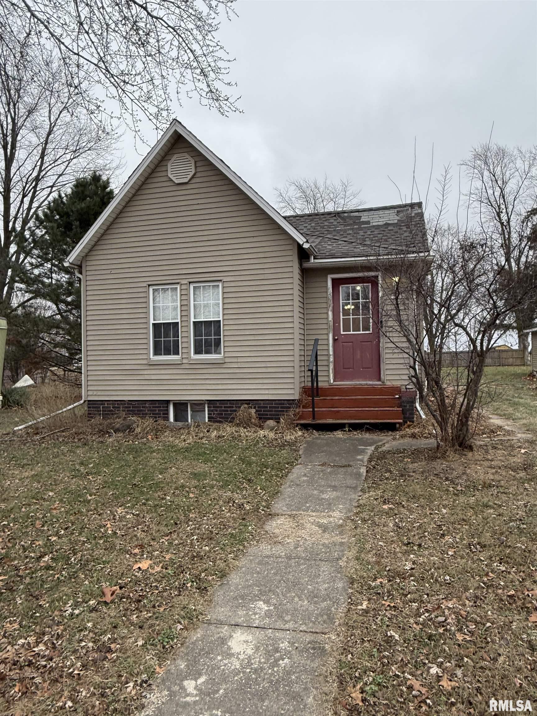 409 South Price Street Industry, IL 61440 - Photo 1 of 47