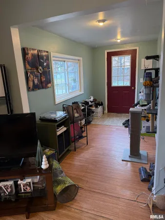 $62,000 | 409 South Price Street, Industry, IL 61440