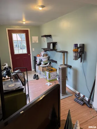 $62,000 | 409 South Price Street, Industry, IL 61440