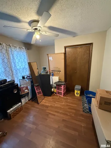 $70,000 | 409 South Price Street, Industry, IL 61440