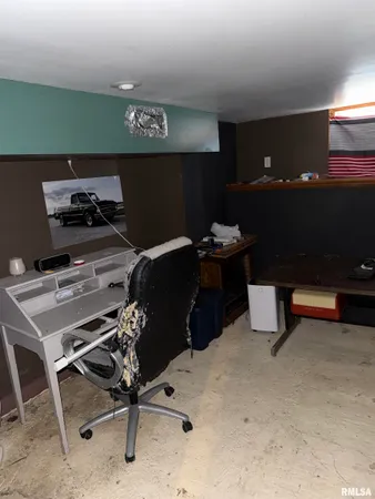 $62,000 | 409 South Price Street, Industry, IL 61440