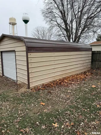 $62,000 | 409 South Price Street, Industry, IL 61440