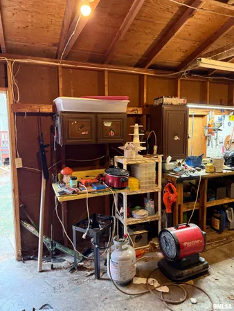 $62,000 | 409 South Price Street, Industry, IL 61440