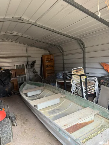 $70,000 | 409 South Price Street, Industry, IL 61440