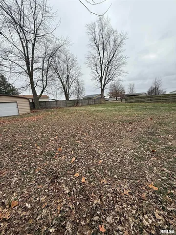 $70,000 | 409 South Price Street, Industry, IL 61440