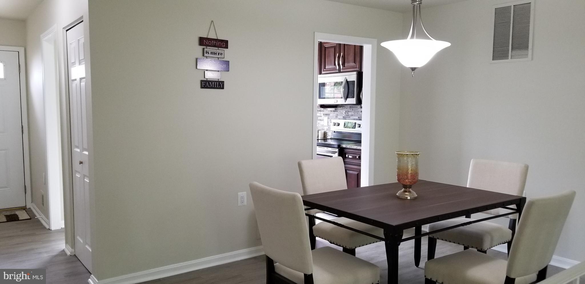 2899 Seminole Road Woodbridge, VA 22192 - Photo 5 of 56 main level - dinning room