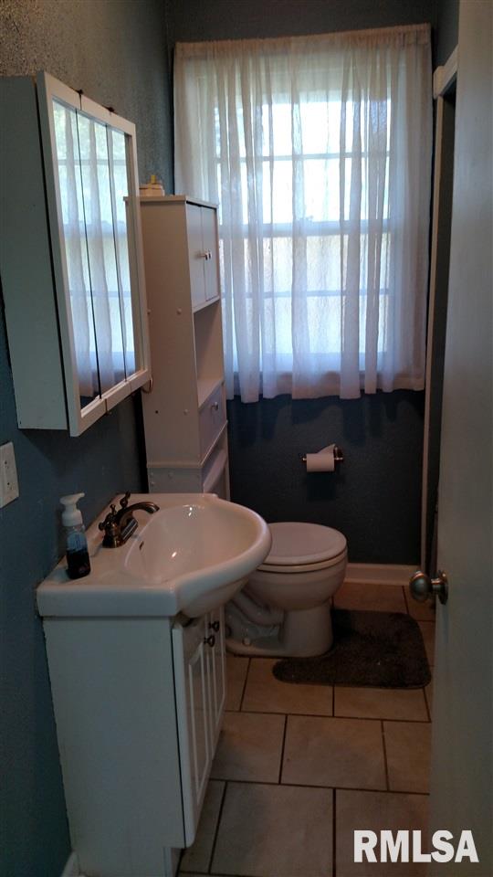 1003 Sheridan Road Pekin, IL 61554 - Photo 18 of 31 Gallery Image 18