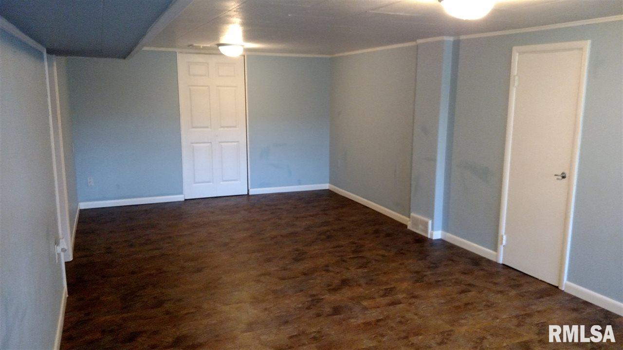 1003 Sheridan Road Pekin, IL 61554 - Photo 24 of 31 Gallery Image 24