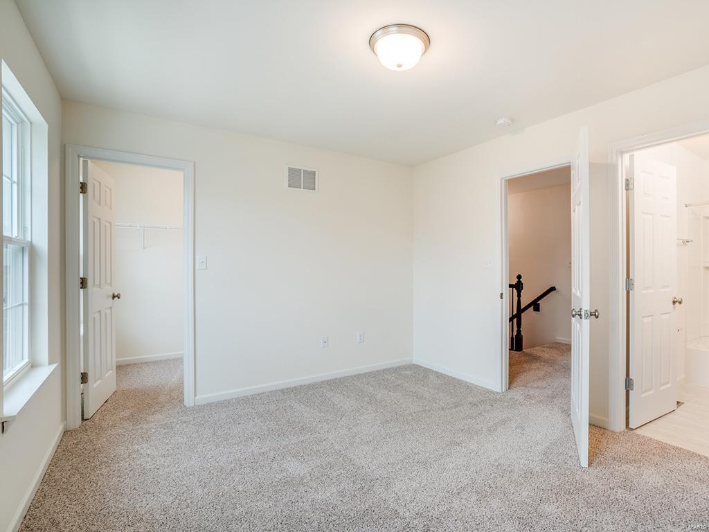 9461 Vandervoort Court Crestwood, MO 63126 - Photo 11 of 19