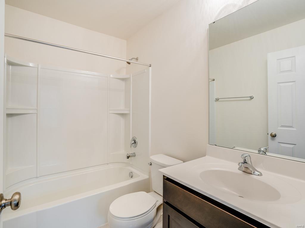 9461 Vandervoort Court Crestwood, MO 63126 - Photo 15 of 19