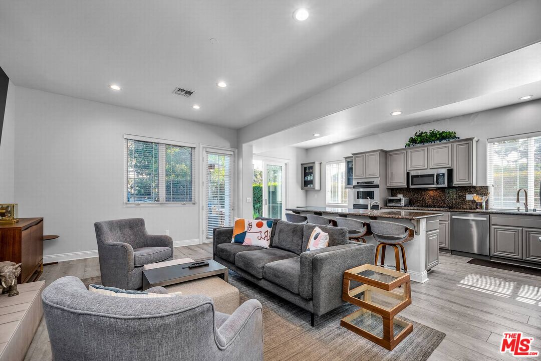 928 Harbor Crossing Lane Marina del Rey, CA 90292 - Photo 12 of 51