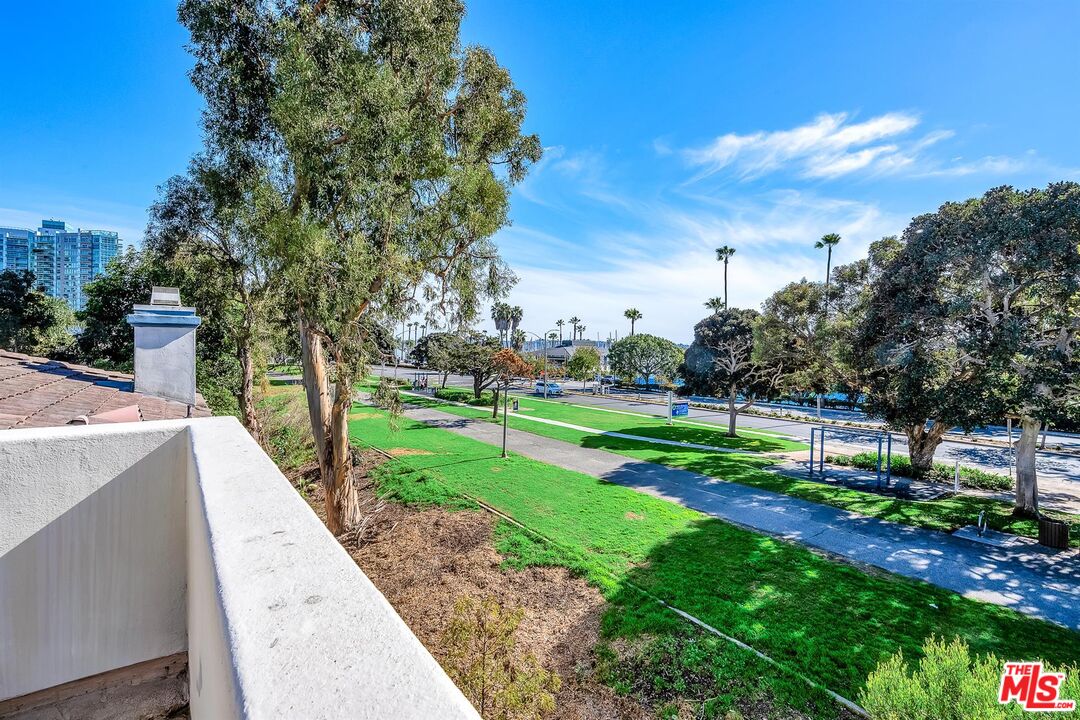 928 Harbor Crossing Lane Marina del Rey, CA 90292 - Photo 42 of 51