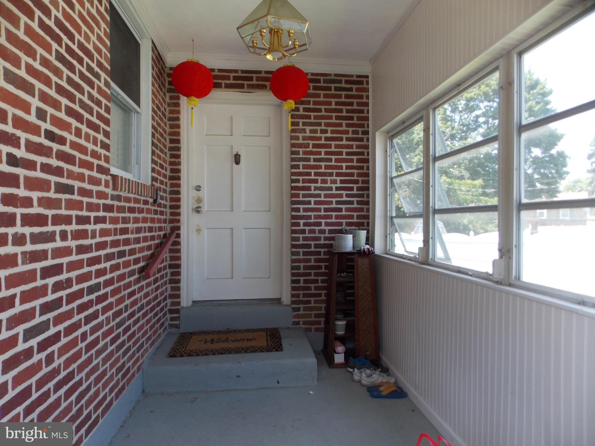 914 Springhaven Road Springfield, PA 19064 - Photo 3 of 31 Foyer