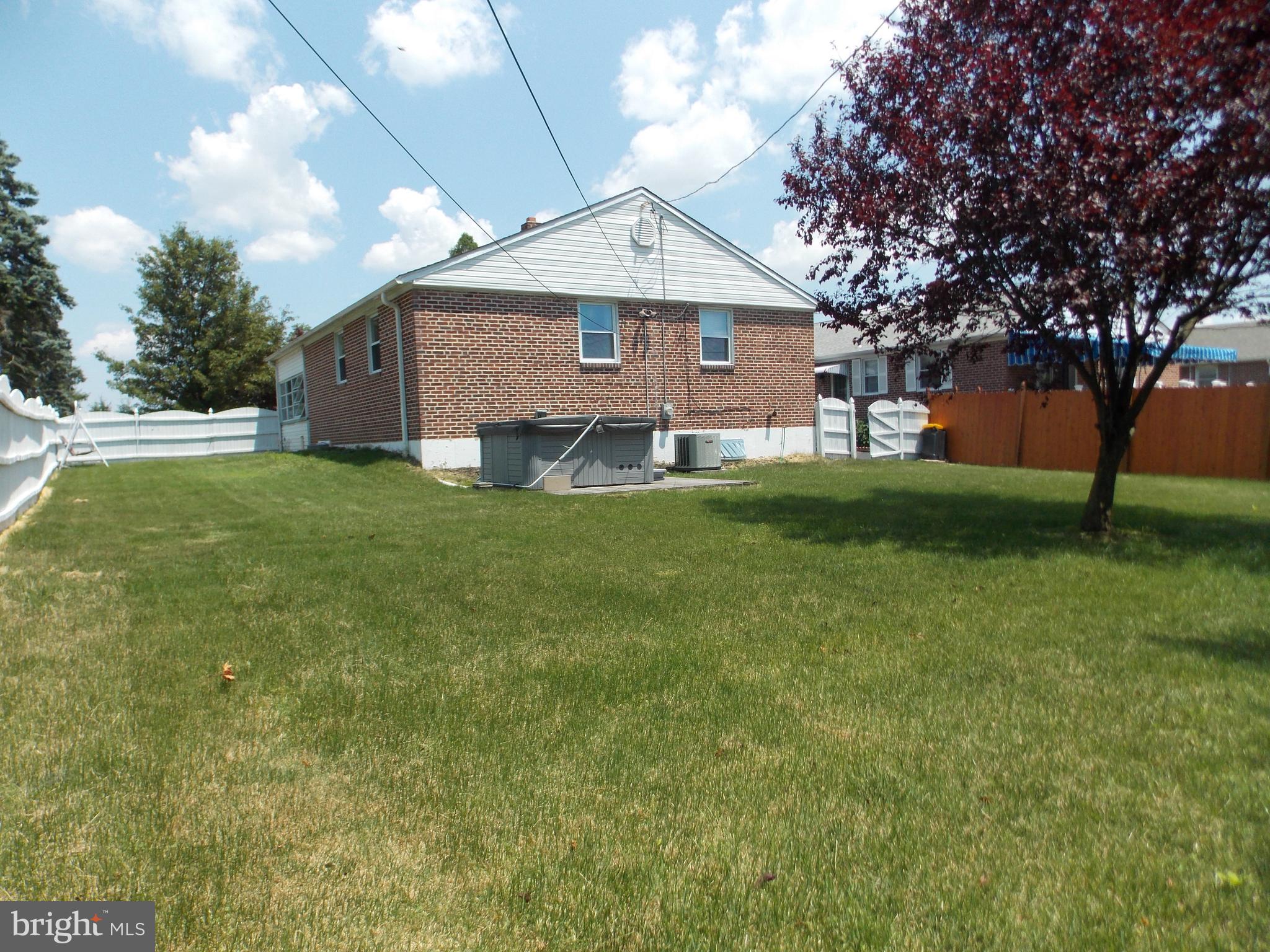 914 Springhaven Road Springfield, PA 19064 - Photo 31 of 31 Private yard
