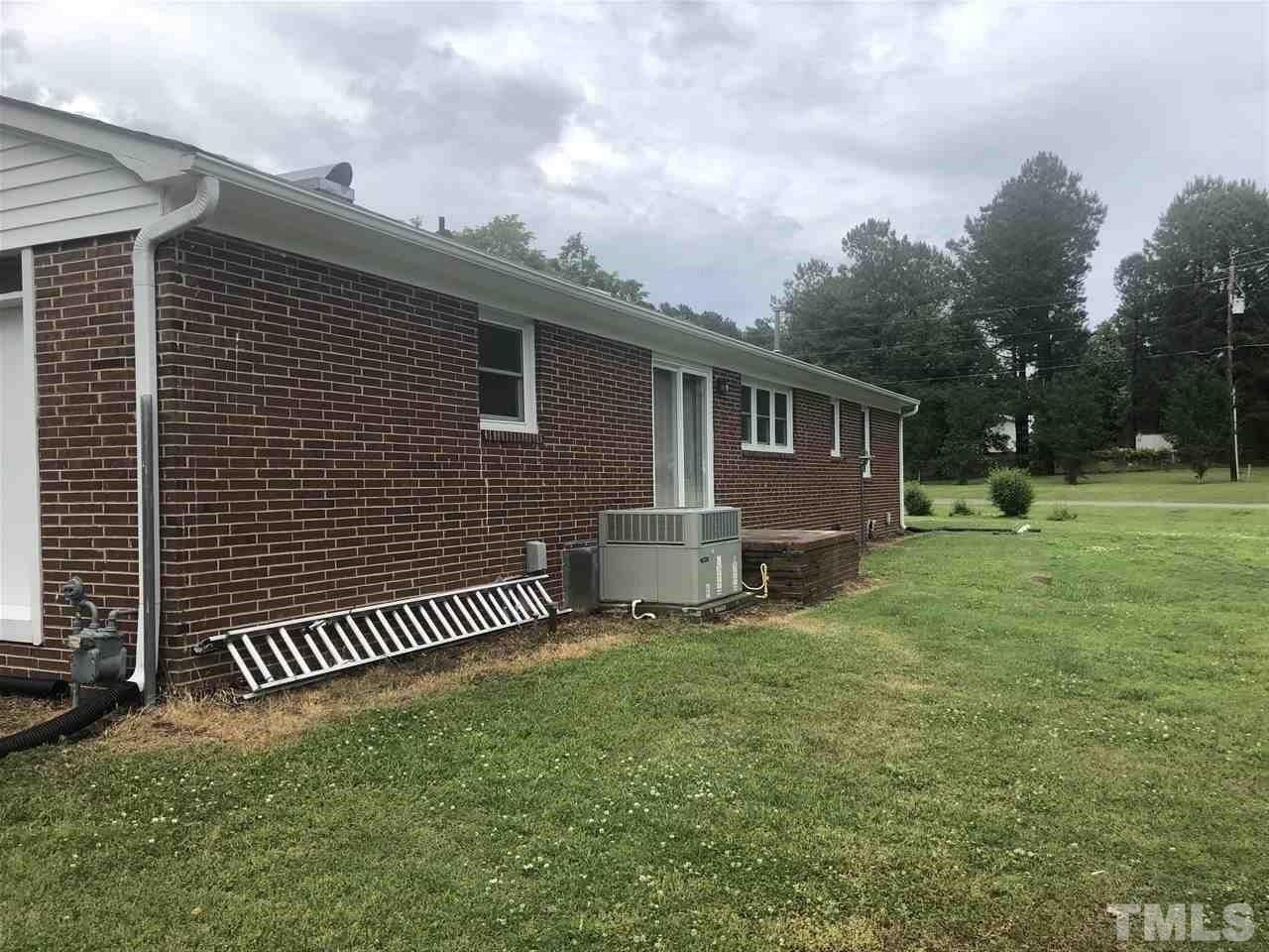 1088 Vicksboro Road Henderson, NC 27537 - Photo 2 of 18 Gallery Image 2