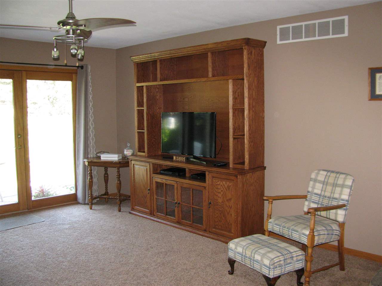 1306 South Trainer Road Rockford, IL 61108 - Photo 10 of 25 Gallery Image 10