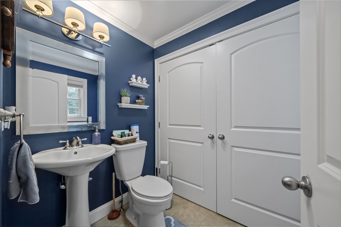 2254 Division Road East Greenwich, RI 02818 - Photo 24 of 43 Gallery Image 24