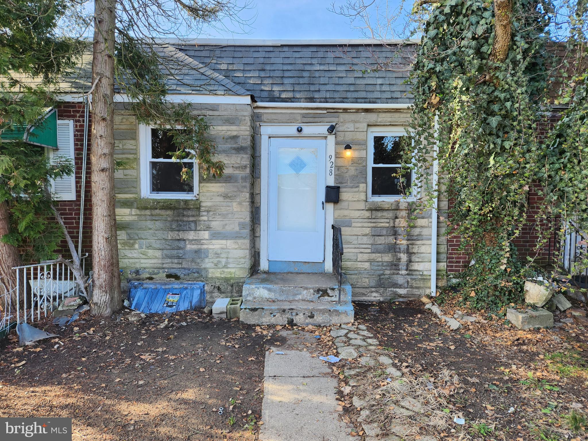 928 Barker Road Sharon Hill, PA 19079 - Photo 1 of 9 Gallery Image 1