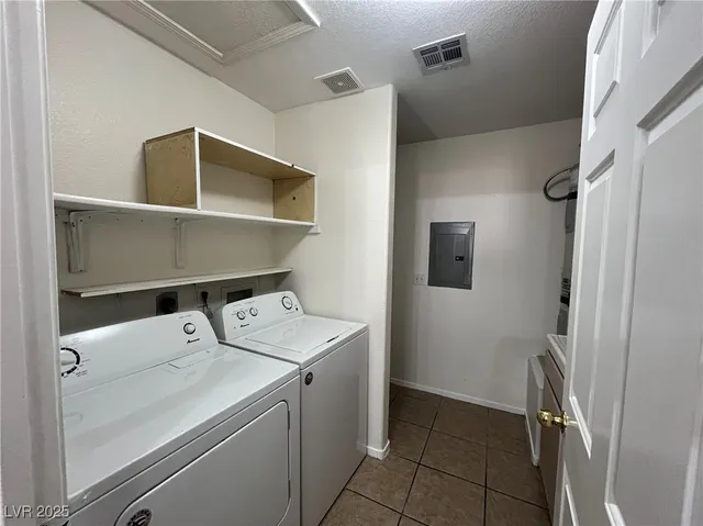 $1,425 | 3676 Renovah Street, Unit 201, Las Vegas, NV 89129