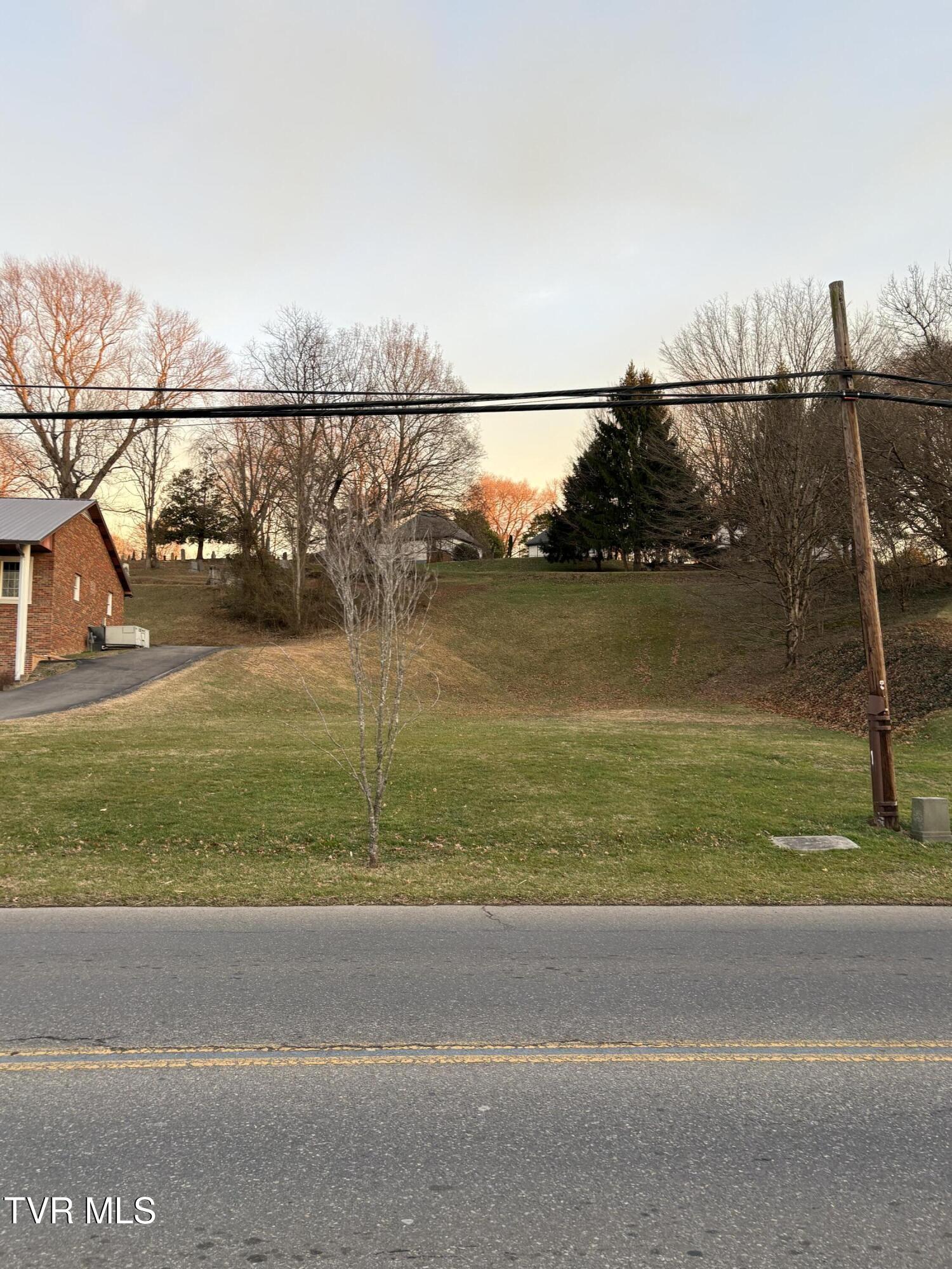 112 Boone Street Jonesborough, TN 37659 - Photo 6 of 11 IMG_6787