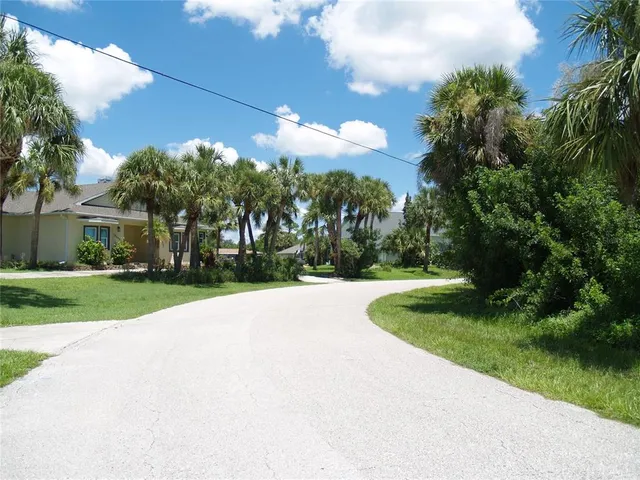 a view of a grassy field