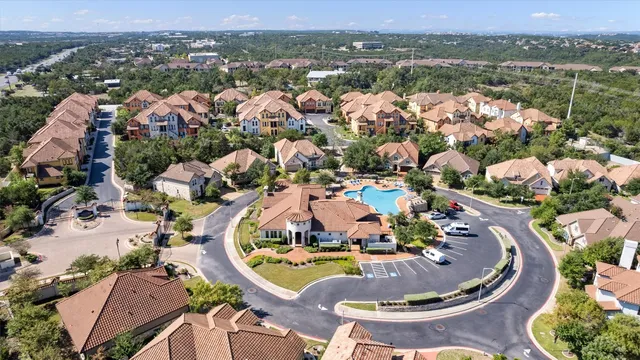 $3,500 | 8917 Villa Norte Drive, Unit VH7, Austin, TX 78726